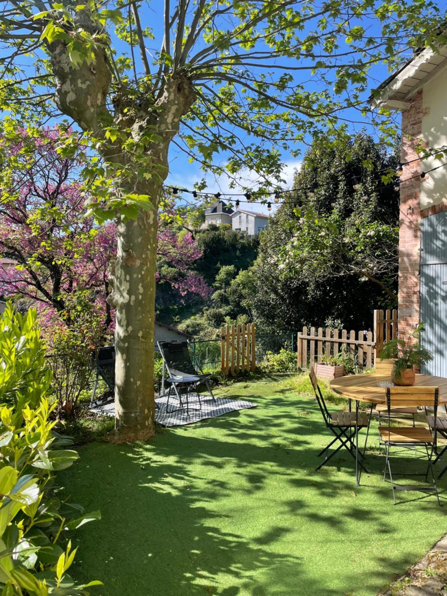 Maison Avec Jardin Dans Domaine Des Crozes Vienne  Exterior photo